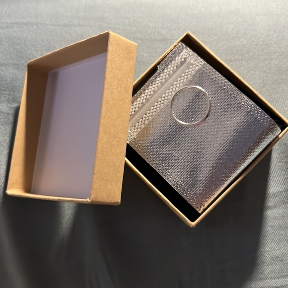 NWT 🖤 DAINTY 925 STAMPED STERLING SILVER CARVED BLACK HEART RING Size 7 - Picture 12 of 12